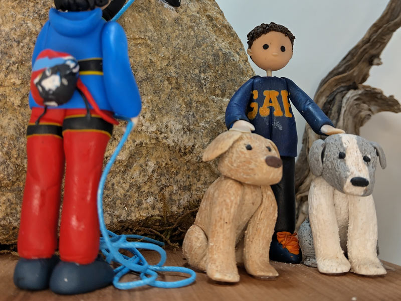 Puedes añadir figuras y otros elementos